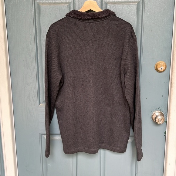 NHL Detroit Redwings Quarter Zip Sweater - Picture 8 of 10